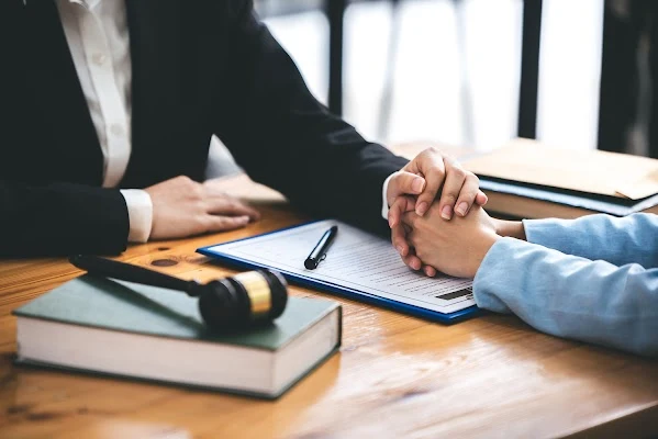 Tus Abogados de Accidentes Auto y Trabajo en Joliet